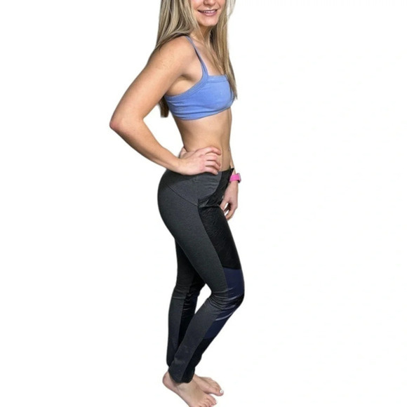 Janet Paris L faux leather front‎ pull on pants - Picture 2 of 10